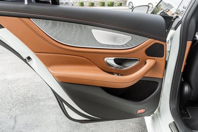 Photo of 2021 White Mercedes-Benz AMG GT 43