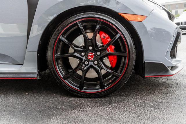 Photo of 2021 Sonic Gray Pearl Honda Civic Type R