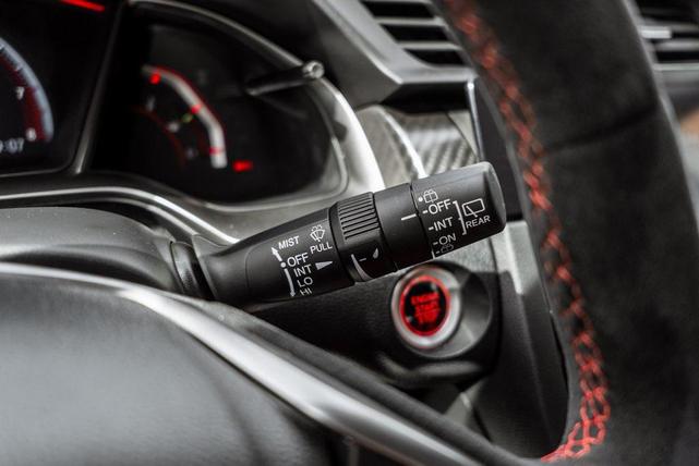Photo of 2021 Sonic Gray Pearl Honda Civic Type R