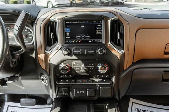 Photo of 2019 Iridescent Pearl Tricoat Chevrolet Silverado 1500