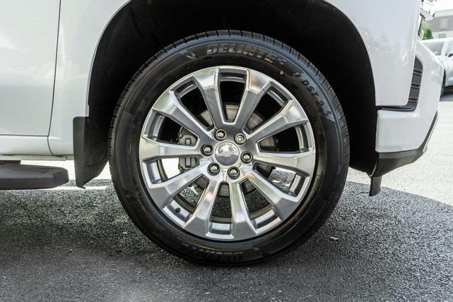 Photo of 2019 Iridescent Pearl Tricoat Chevrolet Silverado 1500