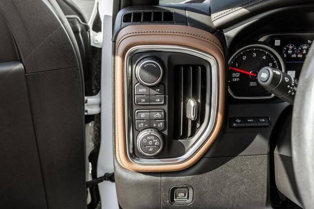 Photo of 2019 Iridescent Pearl Tricoat Chevrolet Silverado 1500