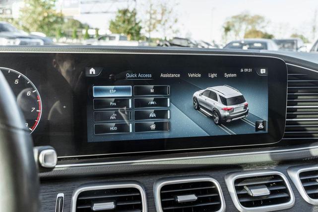 Photo of 2020 Blue Mercedes-Benz GLE 450