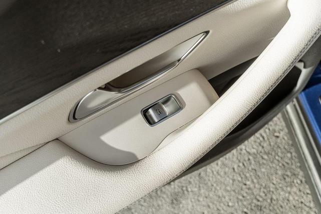 Photo of 2020 Blue Mercedes-Benz GLE 450