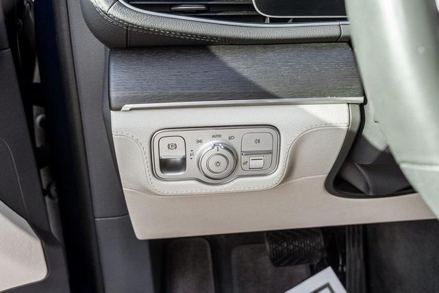 Photo of 2020 Blue Mercedes-Benz GLE 450