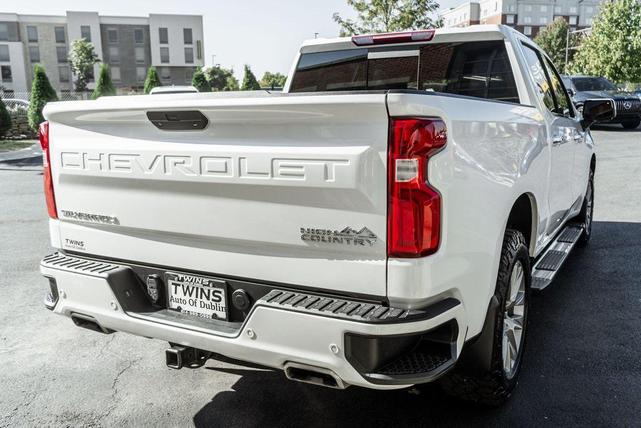 Photo of 2022 Pearl Chevrolet Silverado 1500