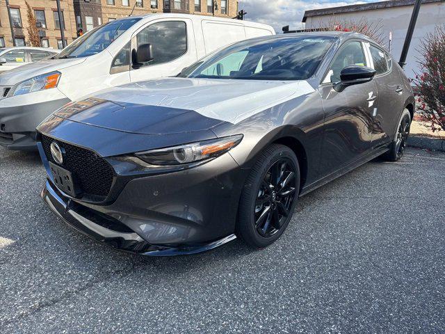 Photo of 2025 Machine Gray Metallic Mazda Mazda3