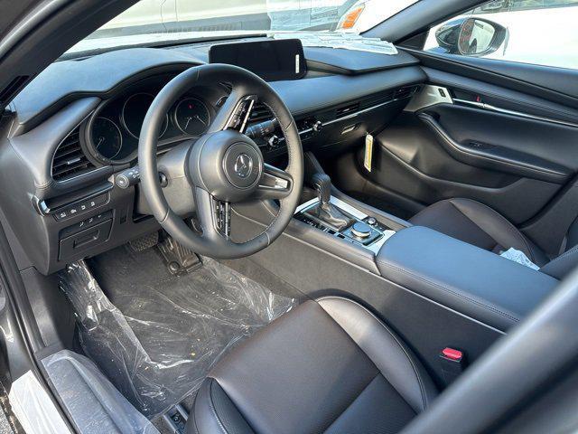 Photo of 2025 Machine Gray Metallic Mazda Mazda3