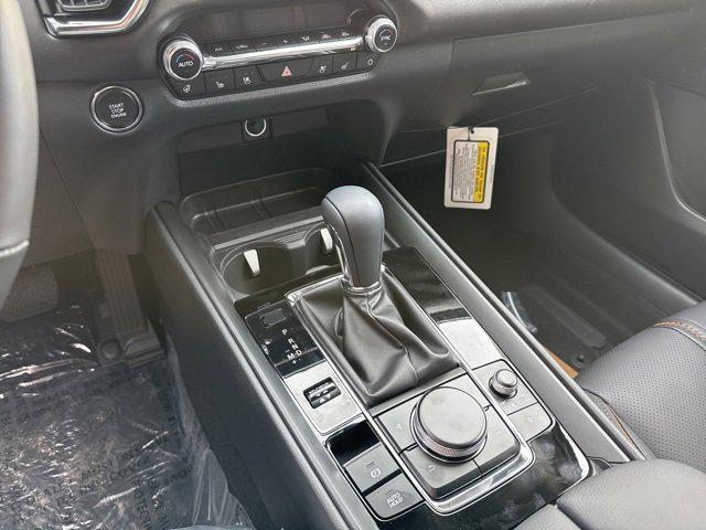 Photo of 2025 Zircon Mazda CX-50