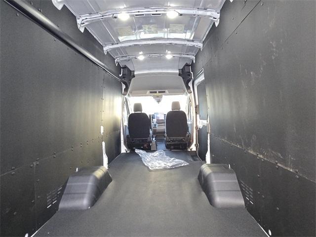 Photo of 2025 Oxford White Ford Transit-350