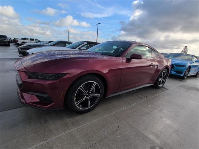 Photo of 2025 Molten Ford Mustang