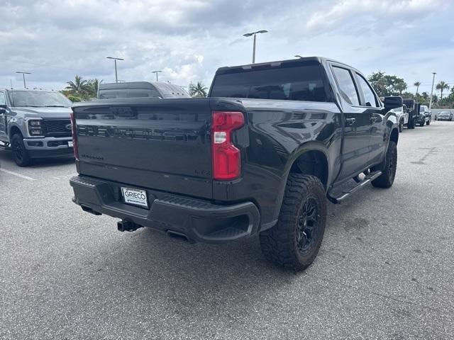 Photo of 2022 Black Chevrolet Silverado 1500