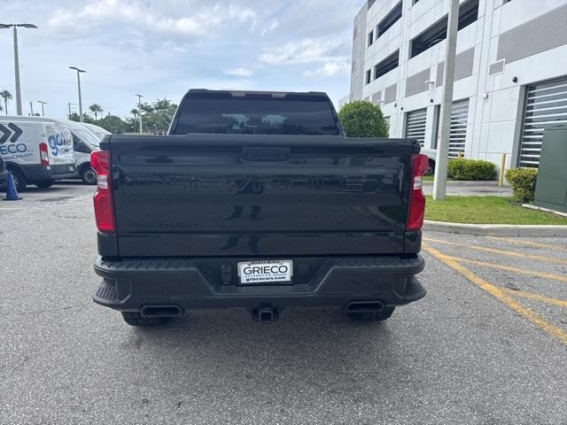 Photo of 2022 Black Chevrolet Silverado 1500