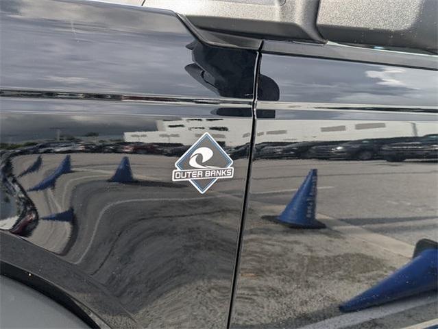 Photo of 2025 Shadow Black Ford Bronco