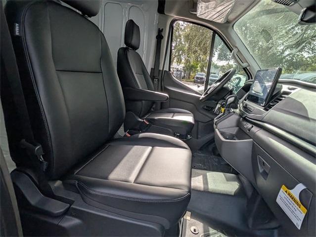Photo of 2025 Ford Transit-250
