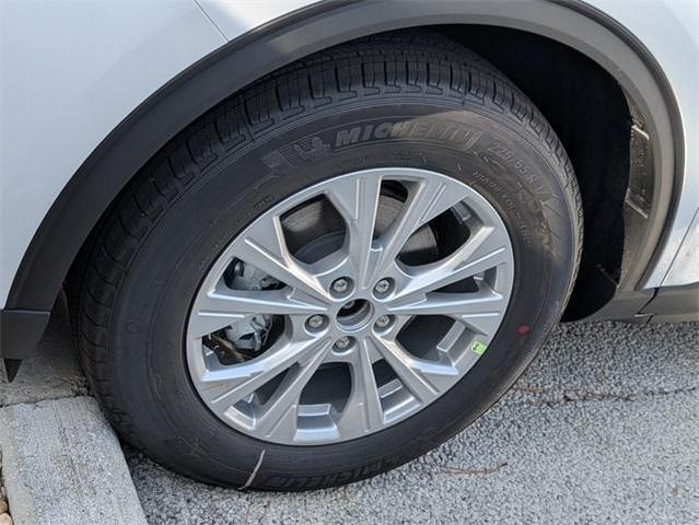 Photo of 2025 Oxford White Ford Escape