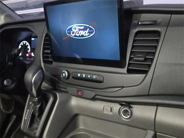 Photo of 2025 Oxford White Ford Transit-350