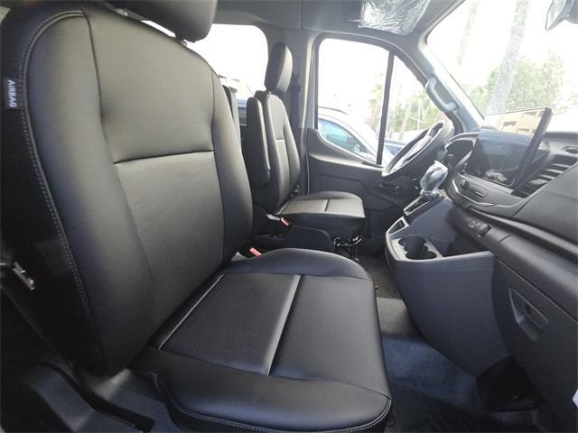 Photo of 2025 Oxford White Ford Transit-350