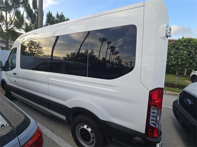 Photo of 2025 Oxford White Ford Transit-350