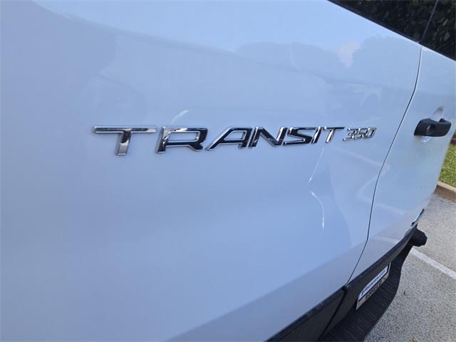 Photo of 2025 Oxford White Ford Transit-350