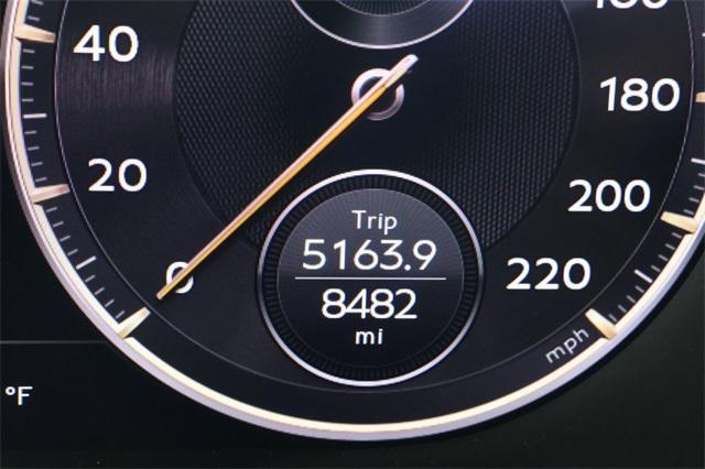 Photo of 2022 Beluga Black Bentley Flying Spur Hybrid