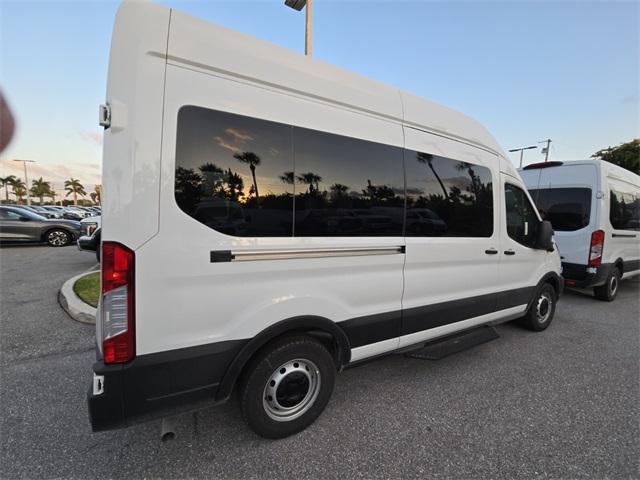Photo of 2025 Oxford White Ford Transit-350