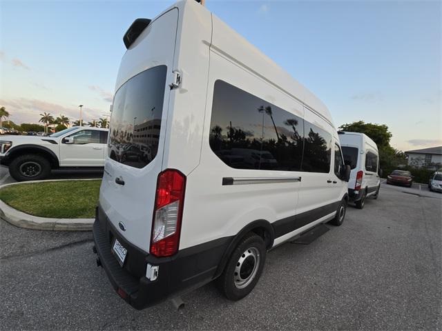 Photo of 2025 Oxford White Ford Transit-350