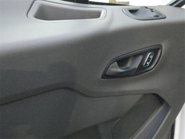 Photo of 2025 Oxford White Ford Transit-350