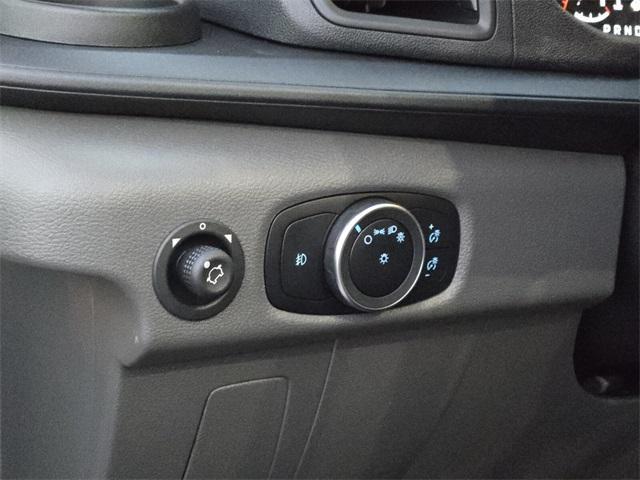 Photo of 2025 Oxford White Ford Transit-350