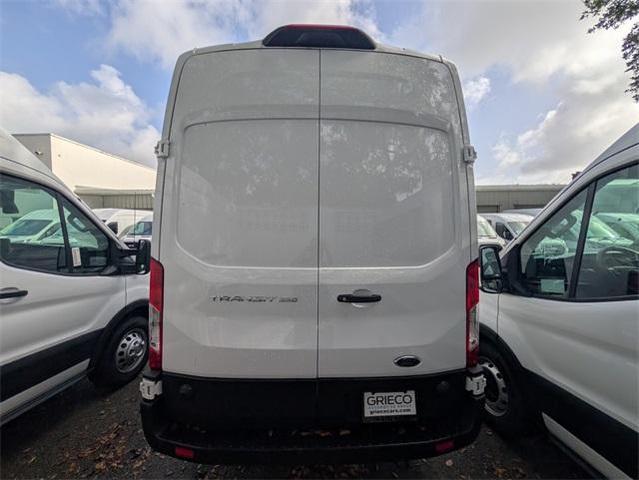 Photo of 2025 Oxford White Ford Transit-250