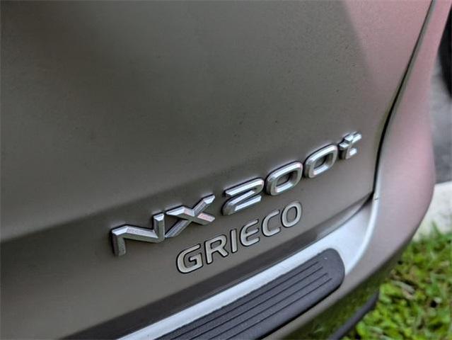 Photo of 2017 Atomic Silver Lexus NX 200t