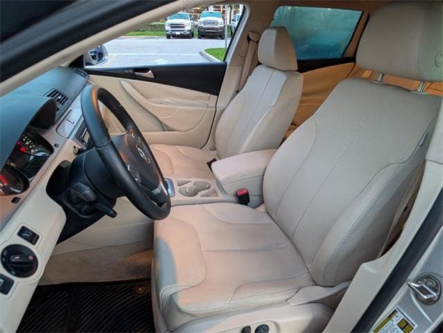 Photo of 2010 Gold Volkswagen Passat