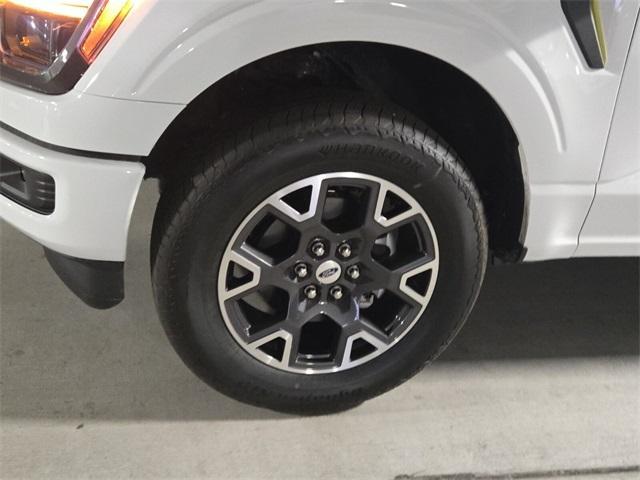 Photo of 2025 Oxford White Ford F-150
