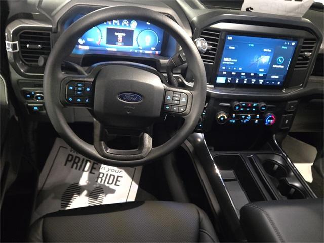 Photo of 2025 Oxford White Ford F-150