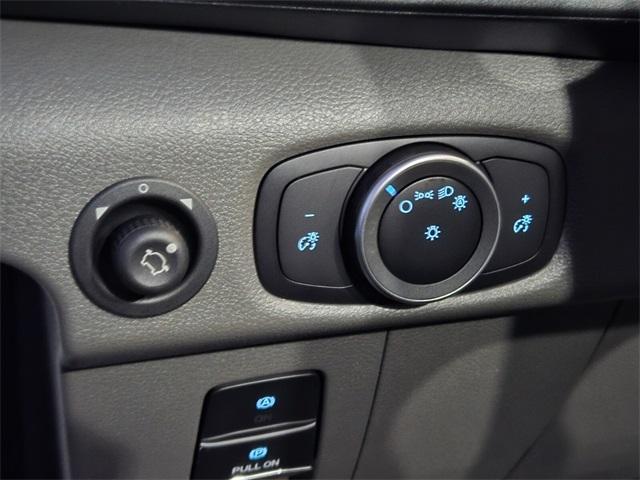 Photo of 2025 Oxford White Ford Transit-350