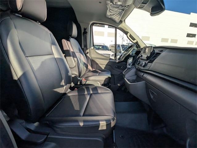 Photo of 2025 Oxford White Ford Transit-250