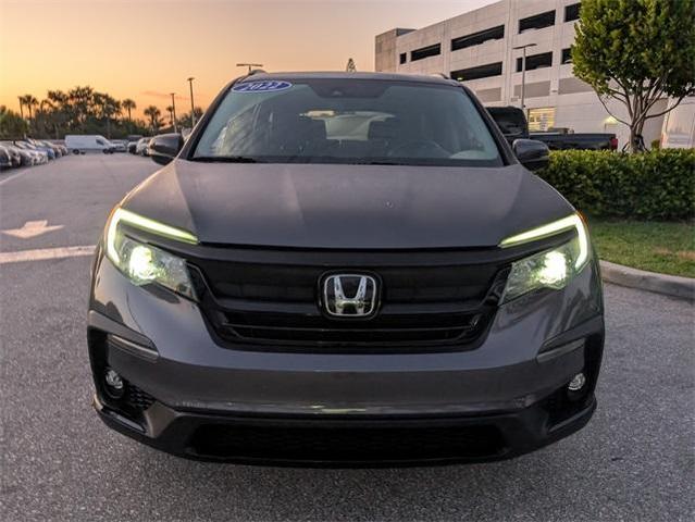 Photo of 2022 Gray Honda Pilot