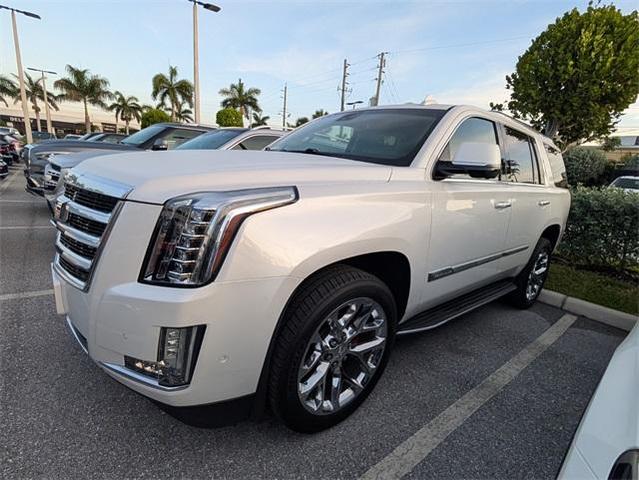 Photo of 2020 Crystal White Tri-Coat Cadillac Escalade