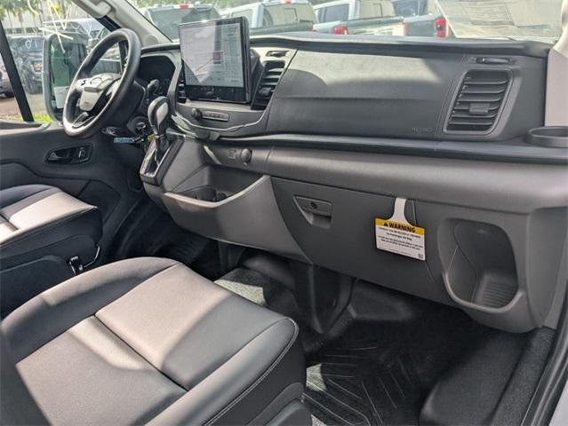 Photo of 2025 Oxford White Ford Transit-350