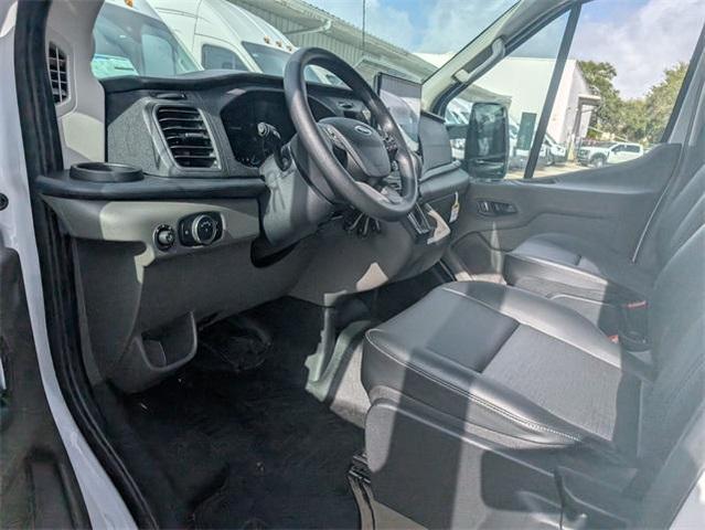 Photo of 2025 Oxford White Ford Transit-350