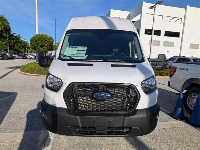 Photo of 2025 Oxford White Ford Transit-350