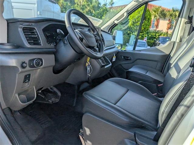 Photo of 2025 Oxford White Ford Transit-350