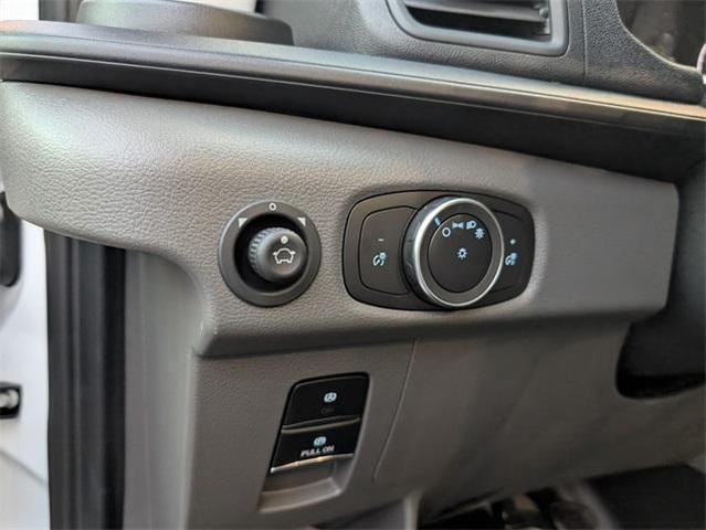 Photo of 2025 Oxford White Ford Transit-250