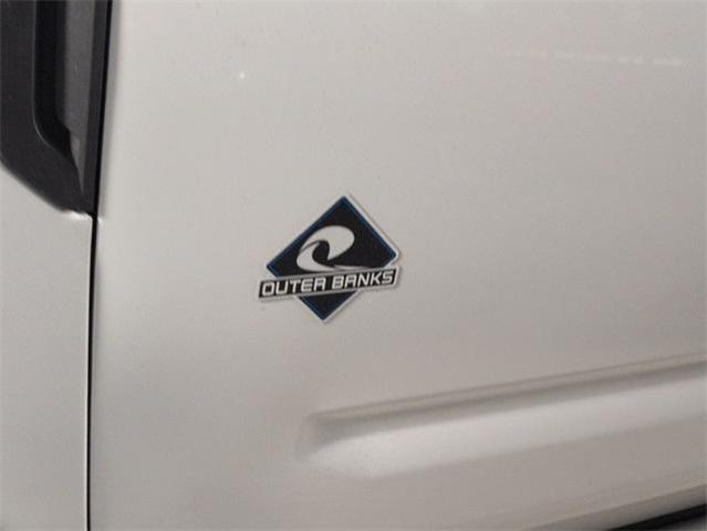Photo of 2025 Oxford White Ford Bronco Sport