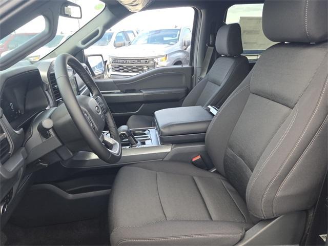 Photo of 2025 Gray Metallic Ford F-150