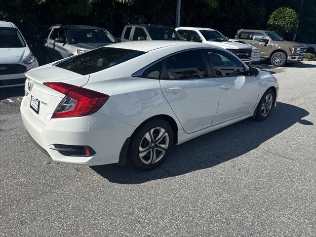 Photo of 2017 Taffeta White Honda Civic