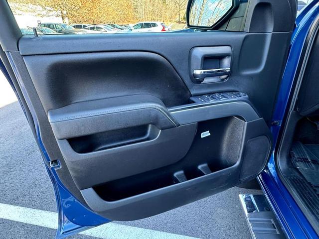 Photo of 2016 Deep Ocean Blue Metallic Chevrolet Silverado 1500