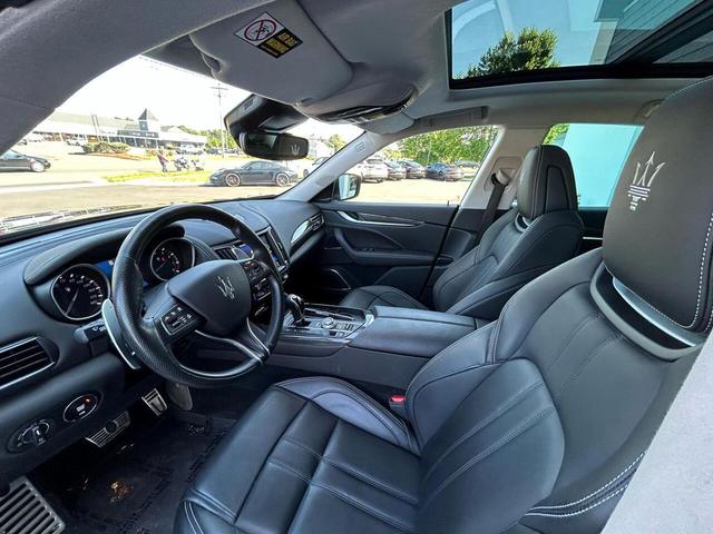 Photo of 2018 Gray Maserati Levante