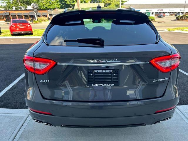 Photo of 2018 Gray Maserati Levante