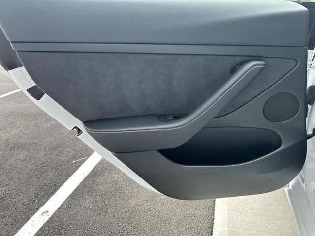 Photo of 2023 Pearl White Multi-Coat Tesla Model 3